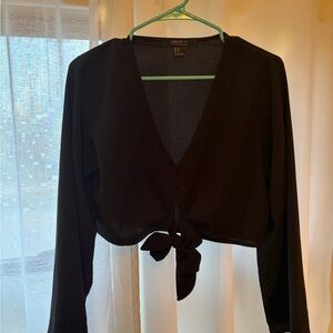 Forever 21 Black Tie-Front Crop Top